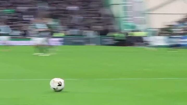 イルカイ・ギュンドアンがマンチェスター・シティに復帰 - スポーツナビ