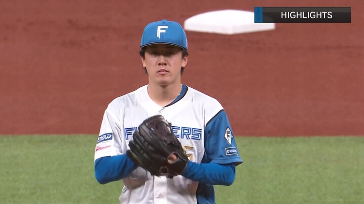 北海道日本ハムファイターズ山崎福也投手フーディ　背番号18 北海道日本ハムファイターズ山崎福也投手フーディ 背番号18