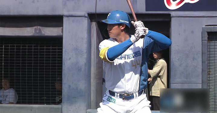 中日ドラゴンズ】村松開人選手「プロ初本塁打」記念商品販売の