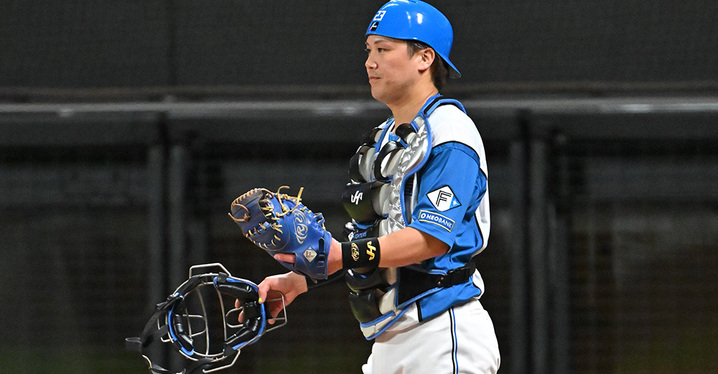 中日ドラゴンズ 髙橋宏斗 プロ初勝利記念直筆サイン入りフォトファイル