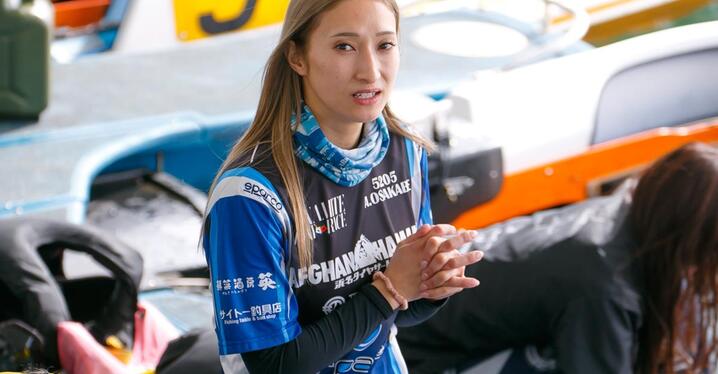 第1回スピードクイーンメモリアル　平高奈菜選手直筆サイン入りプロペラ maxresdefault.jpg