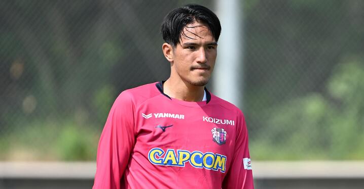 p*x様 内田篤人　トレーニングマッチユニフォーム　サイズL 安西幸樹 安西幸輝選手の加入を発表！ 背番号は内田篤人の後を継ぐ「2