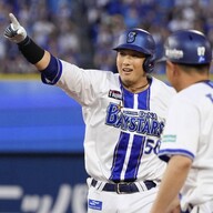 北海道日本ハムファイターズ　山﨑福也　伏見寅威 北海道日本ハムファイターズ 山﨑福也 伏見寅威 貴重な適時打を