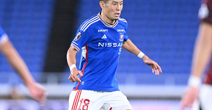 香川真司の“衝撃デビュー”に長友佑都「あんな球蹴れるなら隠さず先言っといてや。笑」 | ゲキサカ