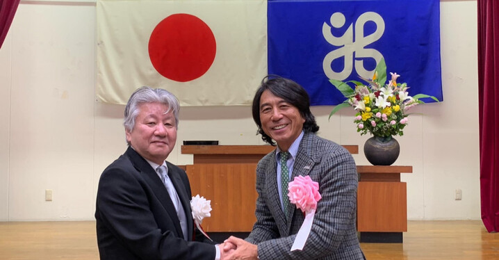 Amazon.co.jp: 匿名 第52回 有馬記念 GⅠ 優勝 マツリダゴッホ