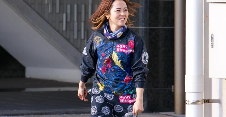 ボートレーサー長嶋万記、細川裕子選手の直筆サイン入りプロペラ ボートレーサー長嶋万記、細川裕子選手の直筆サイン入りプロペラ