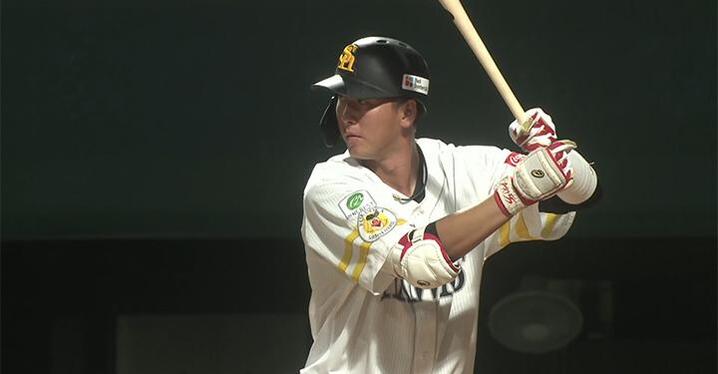 中日ドラゴンズ 田中幹也選手　プロ初ホームラン記念直筆サインフォトファイル 中日ドラゴンズ】田中幹也選手「プロ初本塁打」記念商品販売の