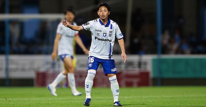 (サイン入り)ヴィキンタス・スリヴカ　リトアニア代表ユニフォーム14番 kmw71-3-takai_5.jpg