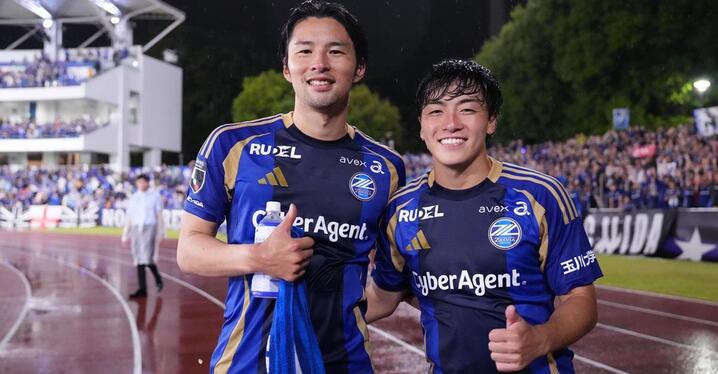 FC東京☆太田宏介選手Jリーグ戦200試合出場記念フォトフレーム 太田宏介選手J1リーグ戦通算200試合出場記念グッズ販売の