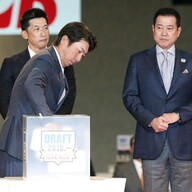 ナダル、5連覇ならず「何が起きた?負けたんだ」=全仏オープン ナダル、5連覇ならず「何が起きた?負けたんだ」=全仏オープン