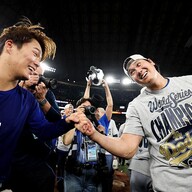 ルーキーイヤー中日・川上憲伸　巨人・高橋由伸Ｗネーム直筆サインキャップ ルーキーイヤー中日・川上憲伸 巨人・高橋由伸Wネーム直筆