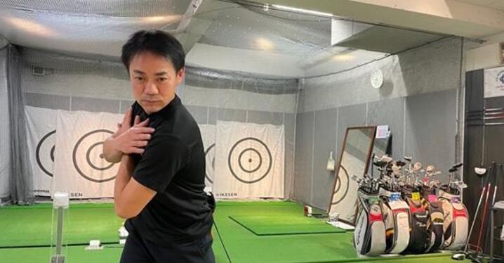 人気トレーニング機器「オレンジウィップ」のウエッジとパターを