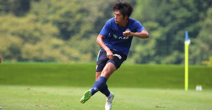 サンフレッチェ広島　青山選手　森崎浩司選手　サイン入りスパイク サンフレッチェ広島 青山選手 森崎浩司選手 サイン入りスパイク