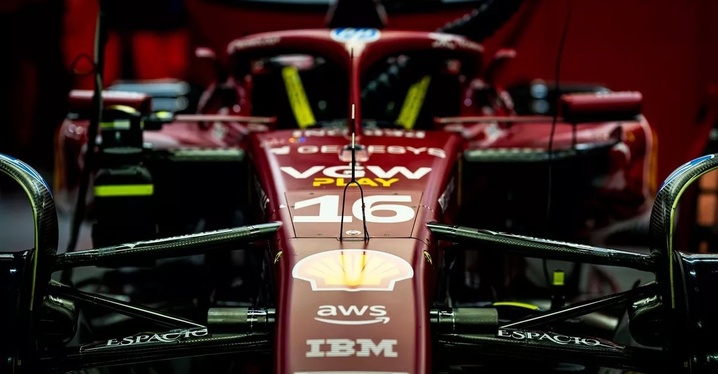 f1速報 f1-3 画像｜角田裕毅選手のマシンもデザインされた『F1速報日本