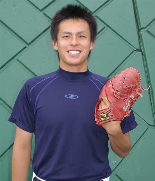 今春のリーグ戦で6勝を挙げた本格派碗・大塚。エース勝又の故障の穴を埋めた