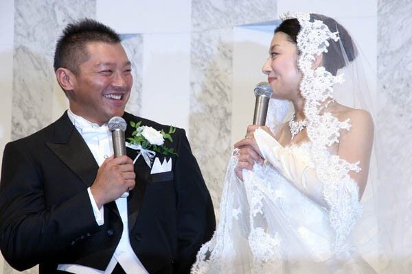 坂田亘と小池栄子が結婚式 hgに第1子誕生でハッスルにダブルの幸せ スポーツナビ 坂田亘と小池栄子が結婚式 hgに第1子誕生でハッスルにダブルの幸せ スポーツナビ