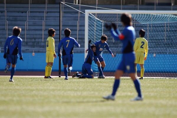 大津に始まり 大津で終わった立正大淞南 高校サッカー2回戦 スポーツナビ 大津に始まり 大津で終わった立正大淞南 高校サッカー2回戦 スポーツナビ