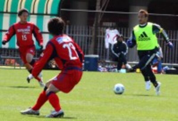 中田英寿 強くて 見る価値のあるチームに Take Action F C 練習試合後コメント スポーツナビ 中田英寿 強くて 見る価値のあるチームに Take Action F C 練習試合後コメント スポーツナビ