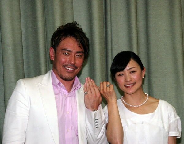 上村愛子と皆川賢太郎が結婚会見 上村 実際に話をしてみるとすごくやさしい人 スポーツナビ