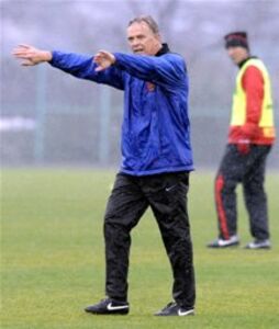 フィンケ監督の変化 浦和の変化 ライター島崎のレッズの楽しみ方 スポーツナビ フィンケ監督の変化 浦和の変化 ライター島崎のレッズの楽しみ方 スポーツナビ