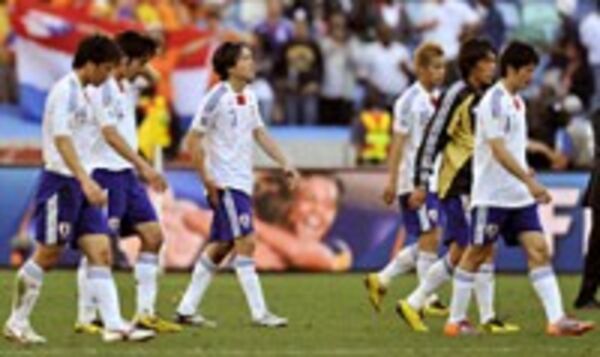 本田 これくらいの相手には通用しない オランダ戦後 日本代表選手コメント スポーツナビ 本田 これくらいの相手には通用しない オランダ戦後 日本代表選手コメント スポーツナビ