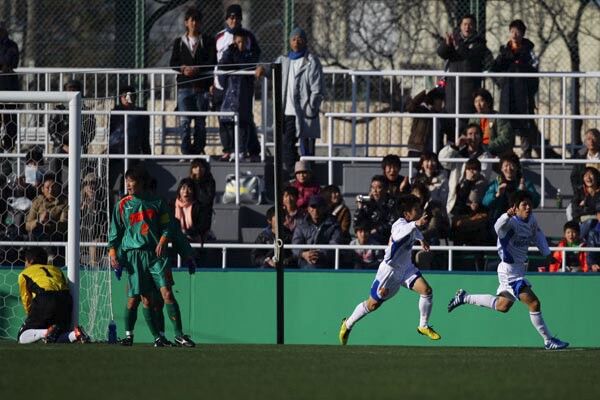 崩れないスタイルで 蹴史創新 し続ける宇和島東 1回戦 宇和島東 愛媛 3 0 遠野 岩手 スポーツナビ 崩れないスタイルで 蹴史創新 し続ける宇和島東 1回戦 宇和島東 愛媛 3 0 遠野 岩手 スポーツナビ