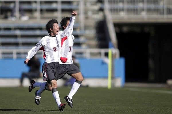 静学と日章学園 ポゼッションサッカーの対決へ 2回戦 静岡学園 静岡 2 0 宇和島東 愛媛 宮城県工 宮城 0 2 日章学園 宮崎 スポーツナビ 静学と日章学園 ポゼッションサッカーの対決へ 2回戦 静岡学園 静岡 2 0 宇和島東 愛媛 宮城県工 宮城 0 2 日章学園 宮崎 スポーツナビ