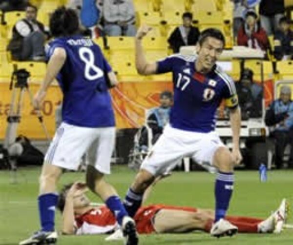 今野 pkの場面は明らかにオフサイド シリア戦後 選手コメント スポーツナビ 今野 pkの場面は明らかにオフサイド シリア戦後 選手コメント スポーツナビ