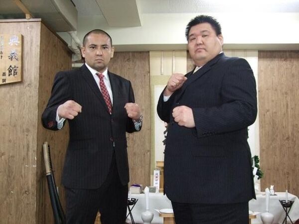 メーンは師範 桜木vs 元大相撲関脇 若翔洋 武道 掣圏 スポーツナビ メーンは師範 桜木vs 元大相撲関脇 若翔洋 武道 掣圏 スポーツナビ
