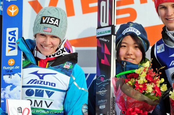 女子ジャンプ界をけん引する サラ サラ 高梨沙羅 w杯初優勝にあるサラ ヘンドリクソンの存在 スポーツナビ 女子ジャンプ界をけん引する サラ サラ 高梨沙羅 w杯初優勝にあるサラ ヘンドリクソンの存在 スポーツナビ