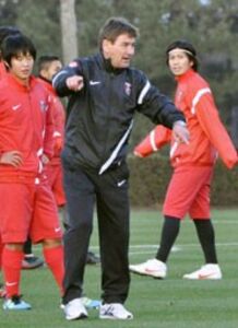新生レッズの課題 ミシャと突き進む覚悟を 本家 広島から受けた洗礼を糧に スポーツナビ 新生レッズの課題 ミシャと突き進む覚悟を 本家 広島から受けた洗礼を糧に スポーツナビ