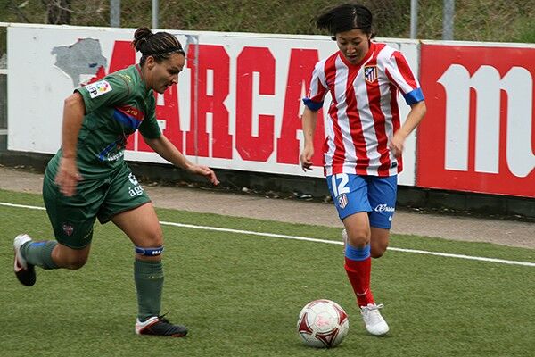 岩倉三恵 失望を経て叶えた海外移籍 スペイン女子サッカー界で活躍する日本人 スポーツナビ 岩倉三恵 失望を経て叶えた海外移籍 スペイン女子サッカー界で活躍する日本人 スポーツナビ