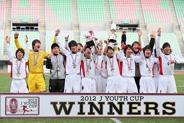 札幌u 18の優勝から感じた明るい未来 2012 jユースカップ 総括 スポーツナビ 札幌u 18の優勝から感じた明るい未来 2012 jユースカップ 総括 スポーツナビ