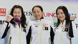 四大陸選手権を翌日に控え、意気込みを語った選手たち(左から村上、浅田、鈴木)