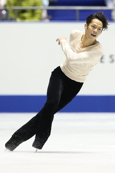 男子優勝の高橋大輔