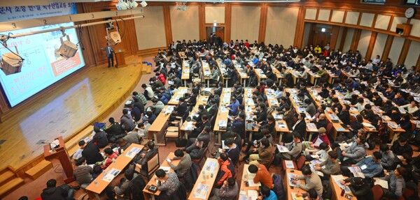 甲府方式 運営は地方クラブの見本 奇跡の甲府再建 海野一幸会長 最終回 スポーツナビ 甲府方式 運営は地方クラブの見本 奇跡の甲府再建 海野一幸会長 最終回 スポーツナビ