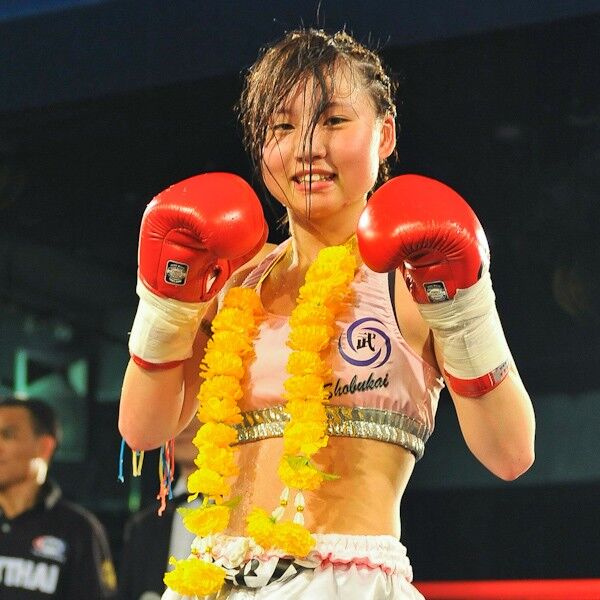 15歳ムエタイ少女が国内白星デビュー タイの時より緊張しました スポーツナビ 15歳ムエタイ少女が国内白星デビュー タイの時より緊張しました スポーツナビ