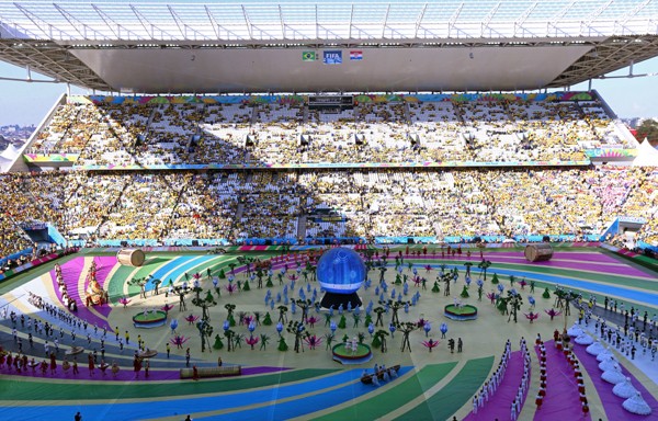 いよいよ開幕したW杯ブラジル大会。直前まで国内の事情もあり盛り上がりに欠けるといわれていたが、やはり始まるとサッカー王国らしい熱を感じられる