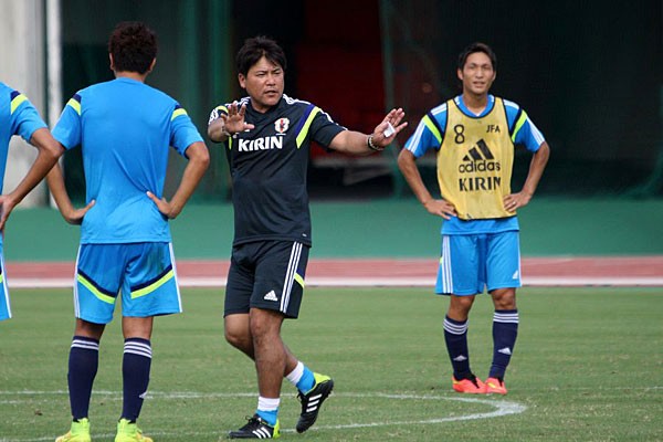 手倉森監督が選手たちに求めたのは、日本サッカー界の将来を担っているという自覚。自然と指導にも熱が込められた