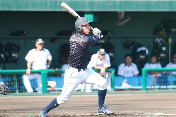 長打力が持ち味の石川。代表では7番での起用が多く「上位につなぐ役割をしたい」と話す