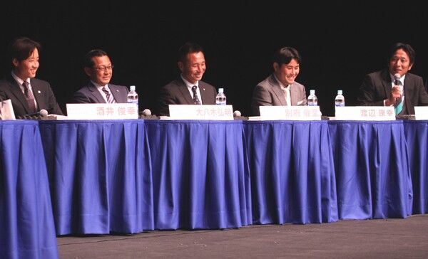 花の1区 は誰 と探り合い 箱根駅伝 監督トークバトル で舌戦 スポーツナビ 花の1区 は誰 と探り合い 箱根駅伝 監督トークバトル で舌戦 スポーツナビ