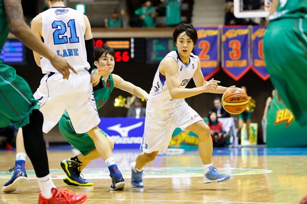 川淵チェアマンは「選手はもっと声をあげるべきだと思う」と話し、選手協会とも話し合う意向を示した