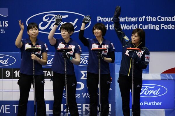平昌五輪へ向けたカーリング女子の第一歩 世界選手権で見えた 新生 道銀の可能性 スポーツナビ 平昌五輪へ向けたカーリング女子の第一歩 世界選手権で見えた 新生 道銀の可能性 スポーツナビ