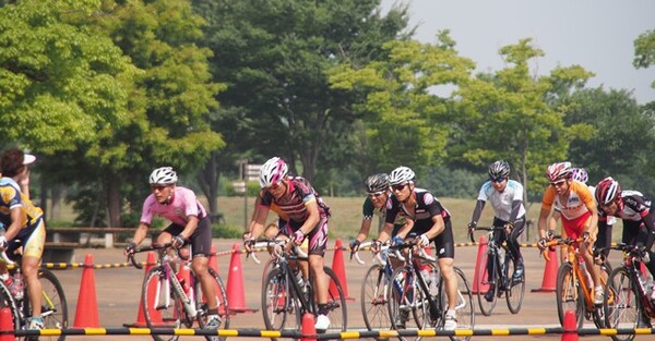 日本一 アツい Bike Runの耐久レース 吉澤ひとみも応援 熊谷で火花 スポーツナビdo 日本一 アツい Bike Runの耐久レース 吉澤ひとみも応援 熊谷で火花 スポーツナビdo