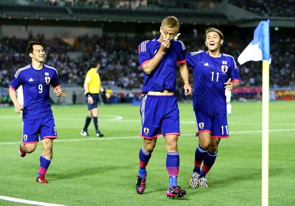 本田 着実に階段を上っている実感 国際親善試合イラク戦後 選手コメント スポーツナビ 本田 着実に階段を上っている実感 国際親善試合イラク戦後 選手コメント スポーツナビ