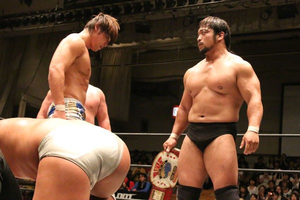飯伏は「プロレスラーじゃなければ絶対ファンになっていた」と語る関本からKO−Dタッグのベルトを取り戻せるか!?