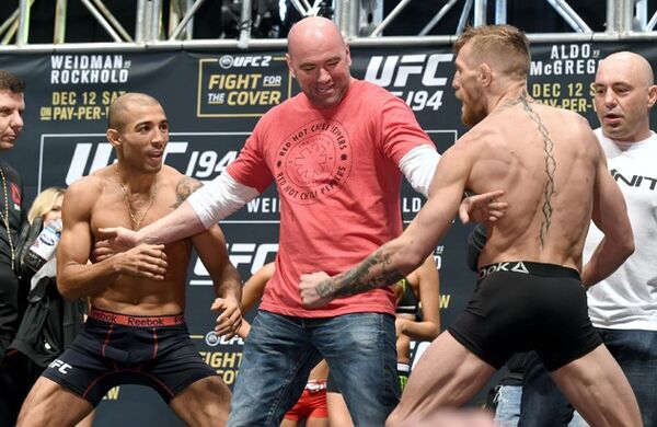 アルドが逆挑発 マクレガー応戦で一触即発 Ufcフェザー級統一戦 前日計量リポート スポーツナビ アルドが逆挑発 マクレガー応戦で一触即発 Ufcフェザー級統一戦 前日計量リポート スポーツナビ