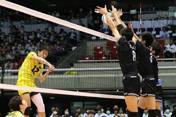 春高を制した東福岡 金子の 人間力 石川祐希にはなれず でも特別な存在に スポーツナビ 春高を制した東福岡 金子の 人間力 石川祐希にはなれず でも特別な存在に スポーツナビ