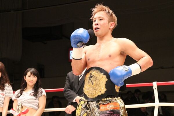 Krush 小比類巻の弟子 小澤が王座戴冠 k 1王者 武尊に挑戦状 スポーツナビ Krush 小比類巻の弟子 小澤が王座戴冠 k 1王者 武尊に挑戦状 スポーツナビ