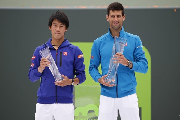 マスターズ初優勝を狙った錦織(左)だが、ジョコビッチを追い詰められず準優勝に終わった